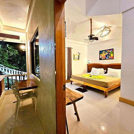 Cocoloco Beach Resort Manoc-Manoc Dış mekan fotoğraf